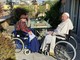 Papa Francesco e Emma Bonino su una terrazza affacciata sui tetti di Roma nel 2024 Papa Francesco e Emma Bonino su una terrazza affacciata sui tetti di Roma nel 2024