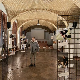 Enrico Giraudo nella mostra dedicata all'Aido
