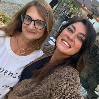 Elisa Isoardi con Paola Gula