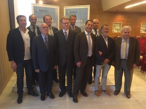 Il rinnovato Consiglio di Sorveglianza di Egea, insieme all'Amministratore delegato Pierpaolo Carini