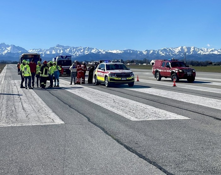 L'esercitazione svolta in mattinata sulla pista dell'aeroporto di Levaldigi