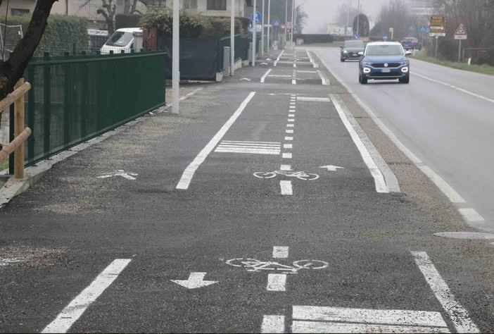 La pista ciclabile lungo via Valle Po