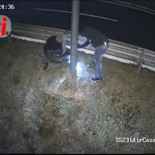 Una cricca di banditi dietro alla banda  di Fleximan che danneggiò gli autovelox  sulla tangenziale di Asti [VIDEO]