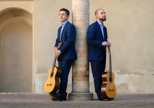 Il duo chitarristico Fabio Renda e Beniamino Trucco Il duo chitarristico Fabio Renda e Beniamino Trucco