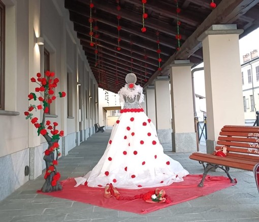 A Vottignasco il filo rosso che unisce contro la violenza sulle donne