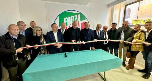 Inaugurata la sede provinciale di Forza Italia. Zangrillo: &quot;Serietà e concretezza il cuore del modello Cuneo&quot;