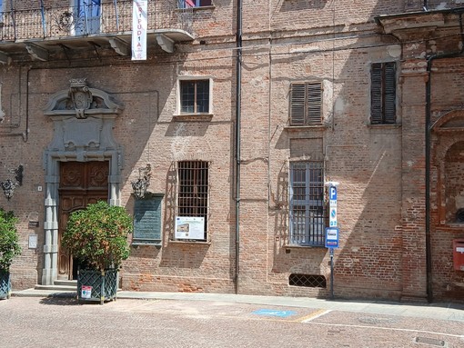 "La promessa della rete fognaria a San Lazzaro è presente come un leitmotiv nei programmi elettorali degli ultimi vent'anni" "La promessa della rete fognaria a San Lazzaro è presente come un leitmotiv nei programmi elettorali degli ultimi vent'anni"