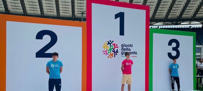 Francesco Vignola sul gradino più alto del podio a Roma Francesco Vignola sul gradino più alto del podio a Roma