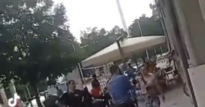 Un frame del video circolato in rete