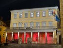 In foto Palazzo Garrone in rosso (Foto di Maurizio Mangino) In foto Palazzo Garrone in rosso (Foto di Maurizio Mangino)