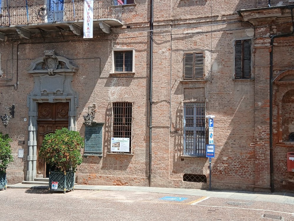 "La promessa della rete fognaria a San Lazzaro è presente come un leitmotiv nei programmi elettorali degli ultimi vent'anni" "La promessa della rete fognaria a San Lazzaro è presente come un leitmotiv nei programmi elettorali degli ultimi vent'anni"