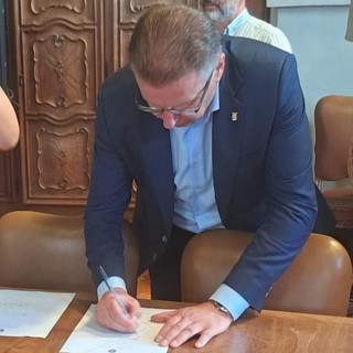 Protocollo contro lo sfruttamento lavorativo in viticoltura: la Provincia rinnova il proprio impegno accanto ai Comuni Protocollo contro lo sfruttamento lavorativo in viticoltura: la Provincia rinnova il proprio impegno accanto ai Comuni