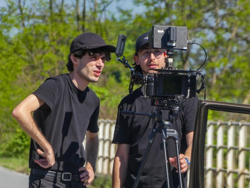 Ostana, il cinema incontra l’arte: questa sera la proiezione dei cortometraggi “La Vita” e “FuoriFuoco” al Rifugio Galaberna