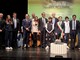 (Foto di gruppo sul palco del Sociale) (Foto di gruppo sul palco del Sociale)