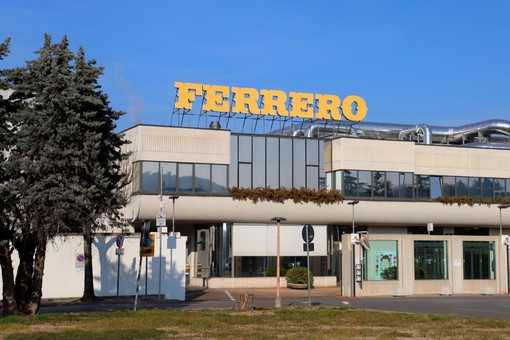 Lo stabilimento Ferrero (foto Andrea Boano) Lo stabilimento Ferrero (foto Andrea Boano)