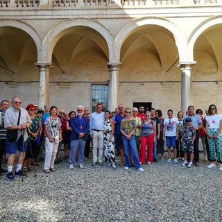 Foto di gruppo a Palazzo Porporato di Piasco. Gli eredi della famiglia Porportao e delegati FAI Saluzzo