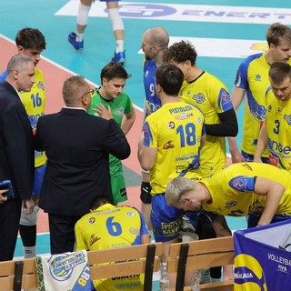 Un time out di coach Berra a Terni (Foto Lega Volley Serie A) Un time out di coach Berra a Terni (Foto Lega Volley Serie A)