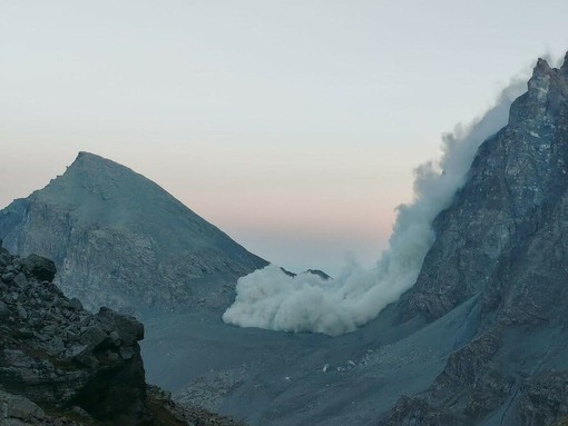 Frana sul Monviso, nessuna persona coinvolta: il Soccorso alpino completa le verifiche[VIDEO]