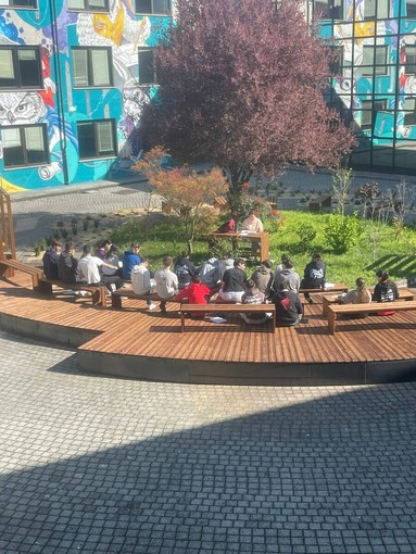 Il nuovo giardino all'interno del liceo Bodono di Saluzzo
