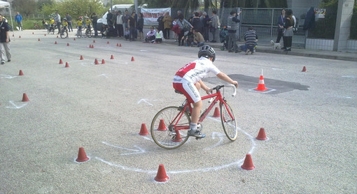 Piasco promuove “Bike to School”: tre giorni in bicicletta aspettando il Giro d’Italia Women