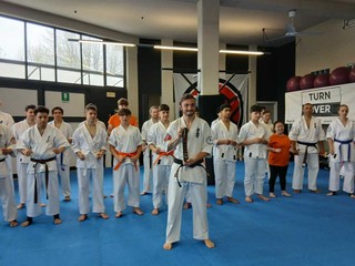 Saluzzo, consegna del conferimento della cintura nera n. 1 di Karate Honoris causa al Luogotenente Fabrizio Giordano