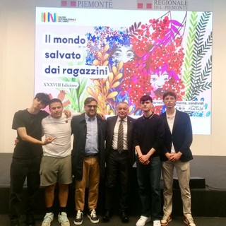 Istituto scolastico di Alba premiato al Salone Internazionale del Libro di Torino come “Cittadini europei”