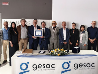 Nelle foto alcuni momenti dell'incontro tenuto nel salone della Parrocchia del Sacro Cuore di Gesù a Cuneo