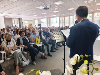 Nelle foto alcuni momenti dell'incontro tenuto nel salone della Parrocchia del Sacro Cuore di Gesù a Cuneo