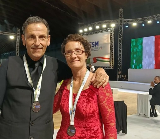 Gianluca e Sabrina secondi ai Campionati Italiani di Rimini Gianluca e Sabrina secondi ai Campionati Italiani di Rimini