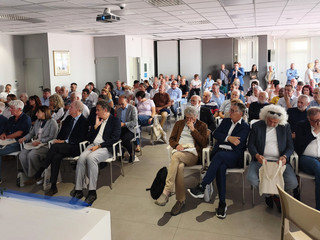 Nelle foto alcuni momenti dell'incontro tenuto nel salone della Parrocchia del Sacro Cuore di Gesù a Cuneo