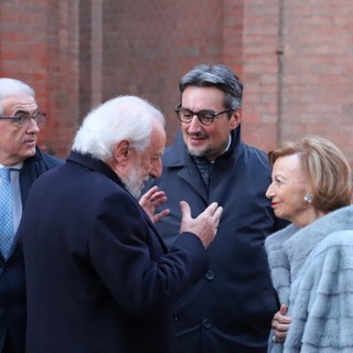 Giovanni Ferrero e la madre Maria Franca Fissolo ad Alba. Con loro, a sinistra, il presidente di Ferrero Spa Bartolomeo Salomone e l'onorevole Tomaso Zanoletti