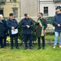 Alba celebra il Giorno della Memoria: corona di alloro ai Giardini della Regina e proiezioni di Fenoglio sul Municipio Alba celebra il Giorno della Memoria: corona di alloro ai Giardini della Regina e proiezioni di Fenoglio sul Municipio