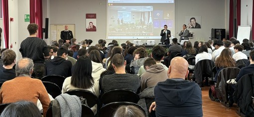Qualità e sicurezza alimentare, lezione dei Carabinieri all'IS "Giolitti-Bellisario-Paire" di Mondovì