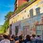 Monforte d’Alba, visite guidata e laboratorio per “Gratitudine” di Alex Cecchetti