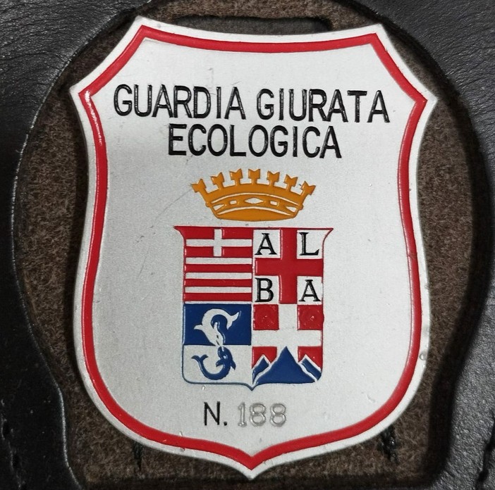 Il distintivo di Guardia Giurata Ecologica