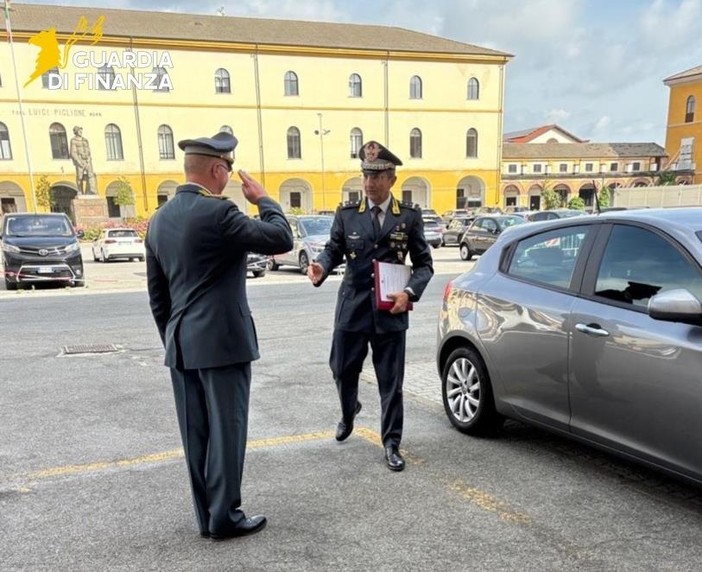 La visita del generale Avitabile