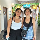 L'alunna Alessia Ibrahimi con la docente Elisabetta Bergia, referente d’Istituto per i progetti internazionali