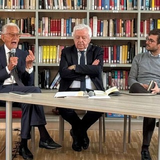 Beppe Ghisolfi con l'avvocato Ponzio e il sindaco Gatto