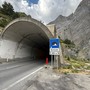 Pietraporzio, senso unico alternato nella galleria Barricate sulla Statale 21 Pietraporzio, senso unico alternato nella galleria Barricate sulla Statale 21