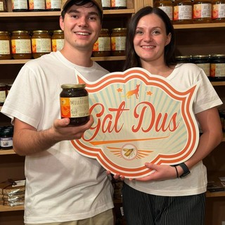Gabriele e Alessia Bracco del Gat Dus premiati per il miele