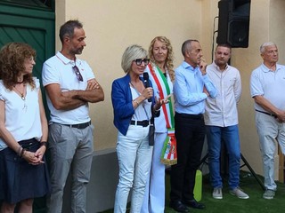 Manta, il taglio del nastro del nuovo asilo nido (foto pagina Facebook del Comune) Manta, il taglio del nastro del nuovo asilo nido (foto pagina Facebook del Comune)
