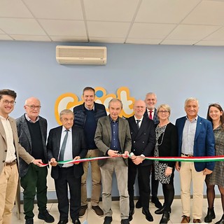 Il taglio del nastro di  Güst