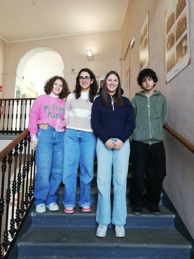 Gli studenti del “Giolitti-Gandino” di Bra brillano nella finanza virtuale Gli studenti del “Giolitti-Gandino” di Bra brillano nella finanza virtuale