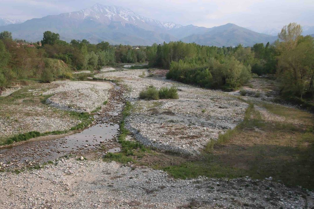 Il torrente Gesso in secca, a Cuneo Il torrente Gesso in secca, a Cuneo