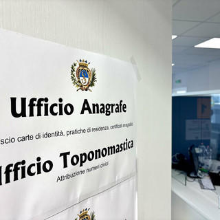 Saluzzo, carte d'identità cartacee verso il pensionamento: al via gli Open Day per la CIE