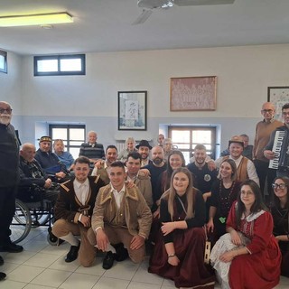 Micun e Micunetta in visita alle RSA di Busca