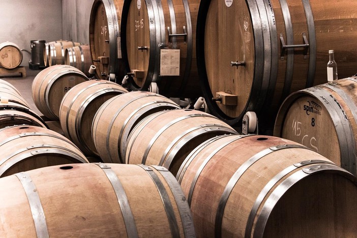 Il materiale rigenerato entra nel mondo del vino