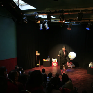 Con l'ultimo spettacolo della rassegna "Un sipario tra cielo e terra" cala il sipario sulla stagione teatrale per famiglie a Saluzzo Con l'ultimo spettacolo della rassegna "Un sipario tra cielo e terra" cala il sipario sulla stagione teatrale per famiglie a Saluzzo