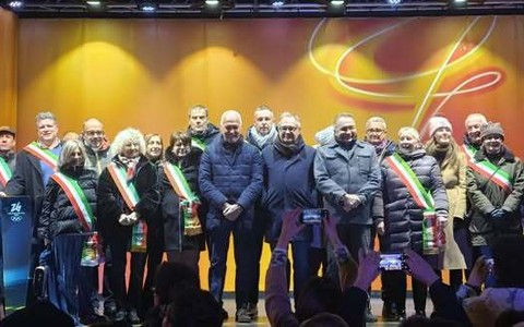 Fiaccola olimpica a Cuneo, l'orgoglio degli assessori regionali Gallo e Bongioanni [VIDEO]