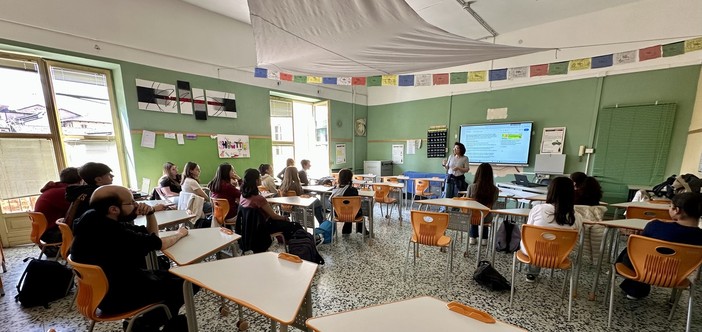 Gli studenti di “Voci di Corridoio” a lezione di giornalismo con la nostra direttrice